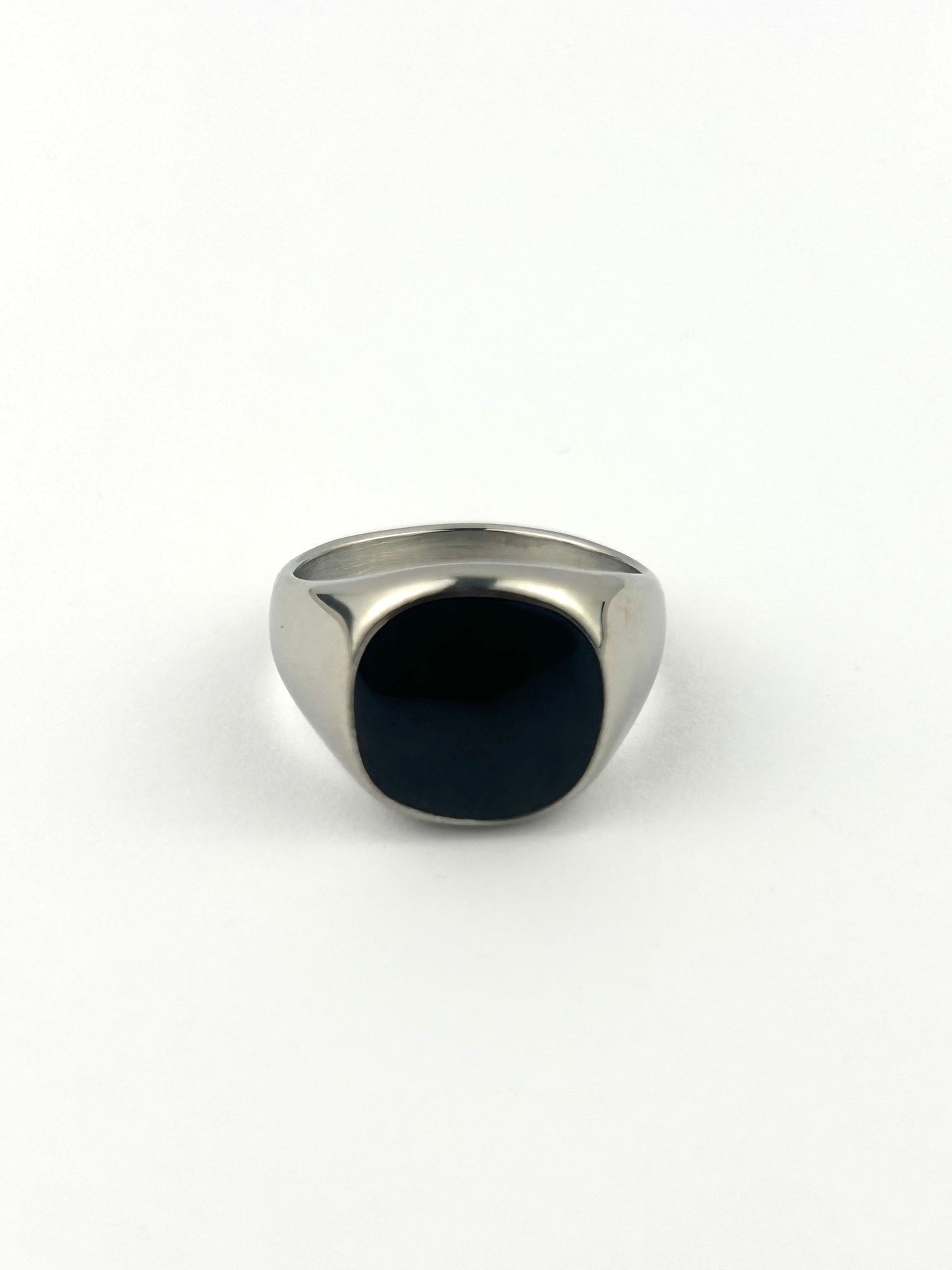 Onyx Ring – Silver