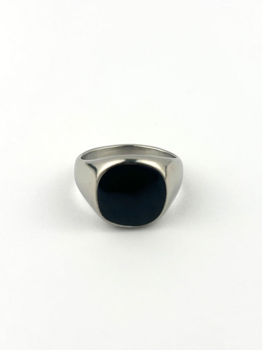 Onyx Ring – Silver