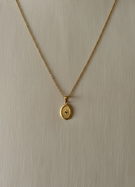 Colar Medalha Estrela - Dourado