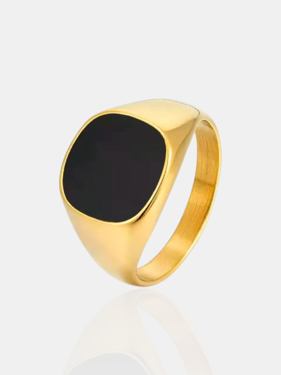 Onyx Ring - Gold
